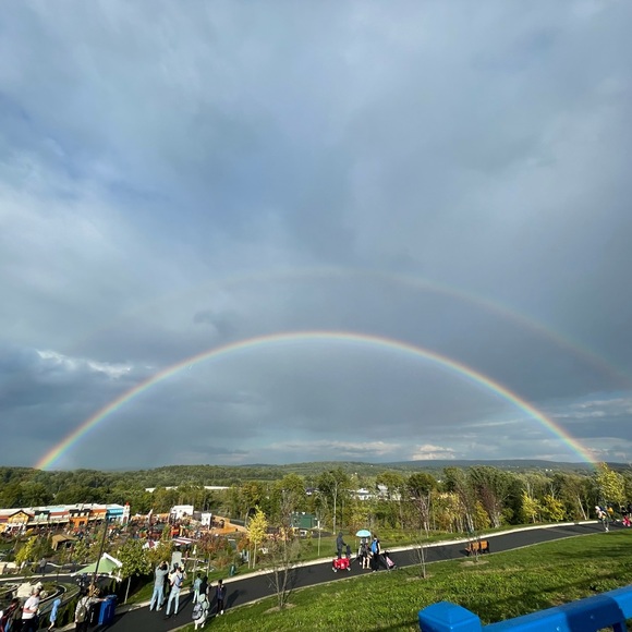 Meet your Posher, Jennifer - Picture 7 of 13